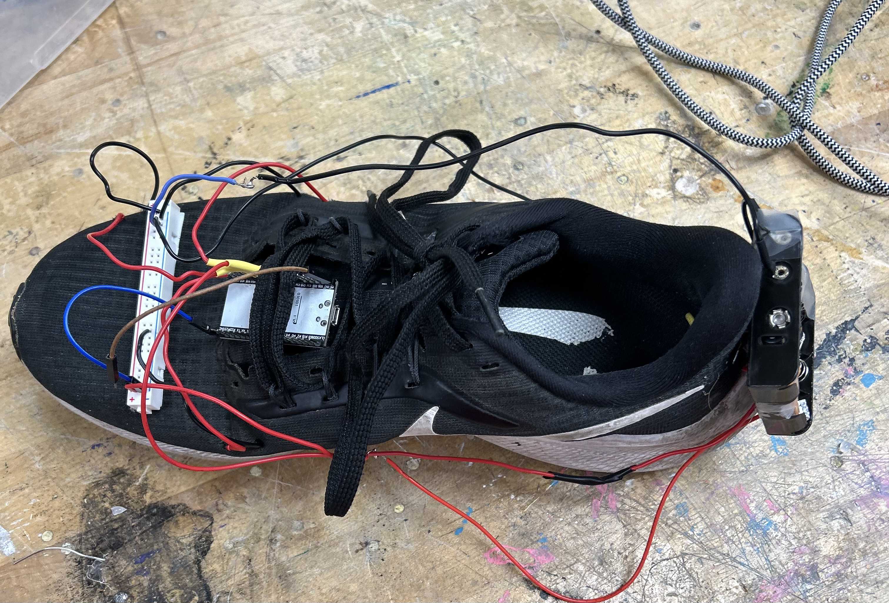 Pressure-Sensing Running Shoe